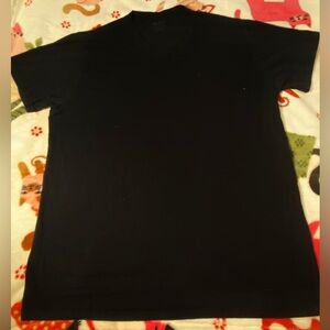 Gildan Men's Black V-Neck Tee